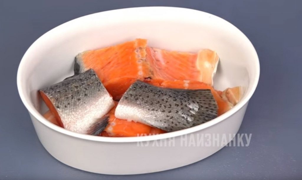 Рецепт идеальной малосольной рыбы на Новый год