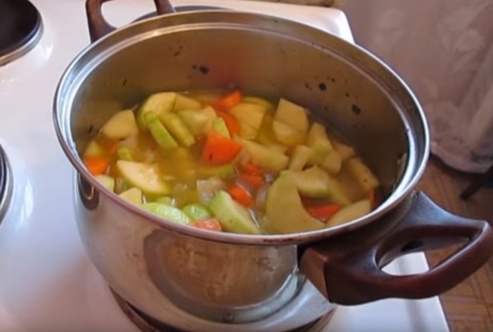 Диетический рецепт супа пюре из кабачков