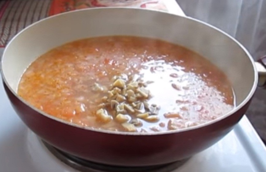 Оригинальный тайский суп Том Ям с креветками