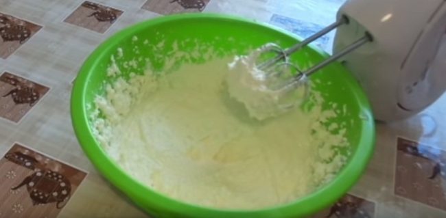 Простой рецепт пирога с творогом, дающий ощущение праздника