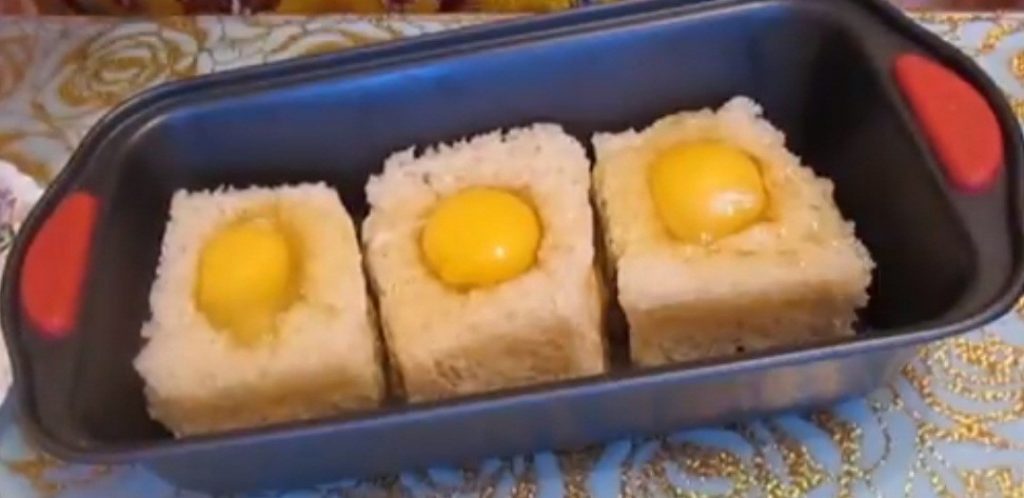 Хлебная закуска с яйцом и сыром на скорую руку