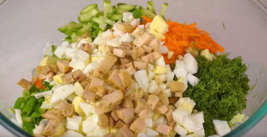 Легкий диетический салатик украсит Ваш праздник