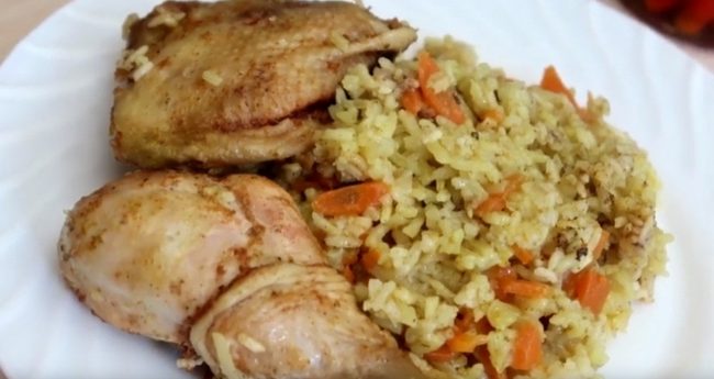 Очень простой рецепт курицы с рисом, запеченной в духовке
