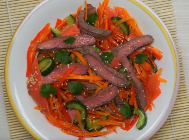 Аппетитный корейский салат с говядиной