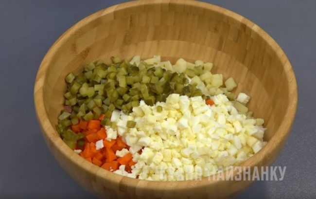 Рецепт салата с двумя видами колбаски, который Вы наверняка сохраните
