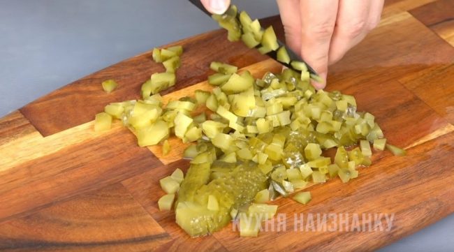 Рецепт простого, но сытного салатика «Столичный»