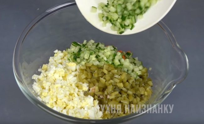 Рецепт простого, но сытного салатика «Столичный»